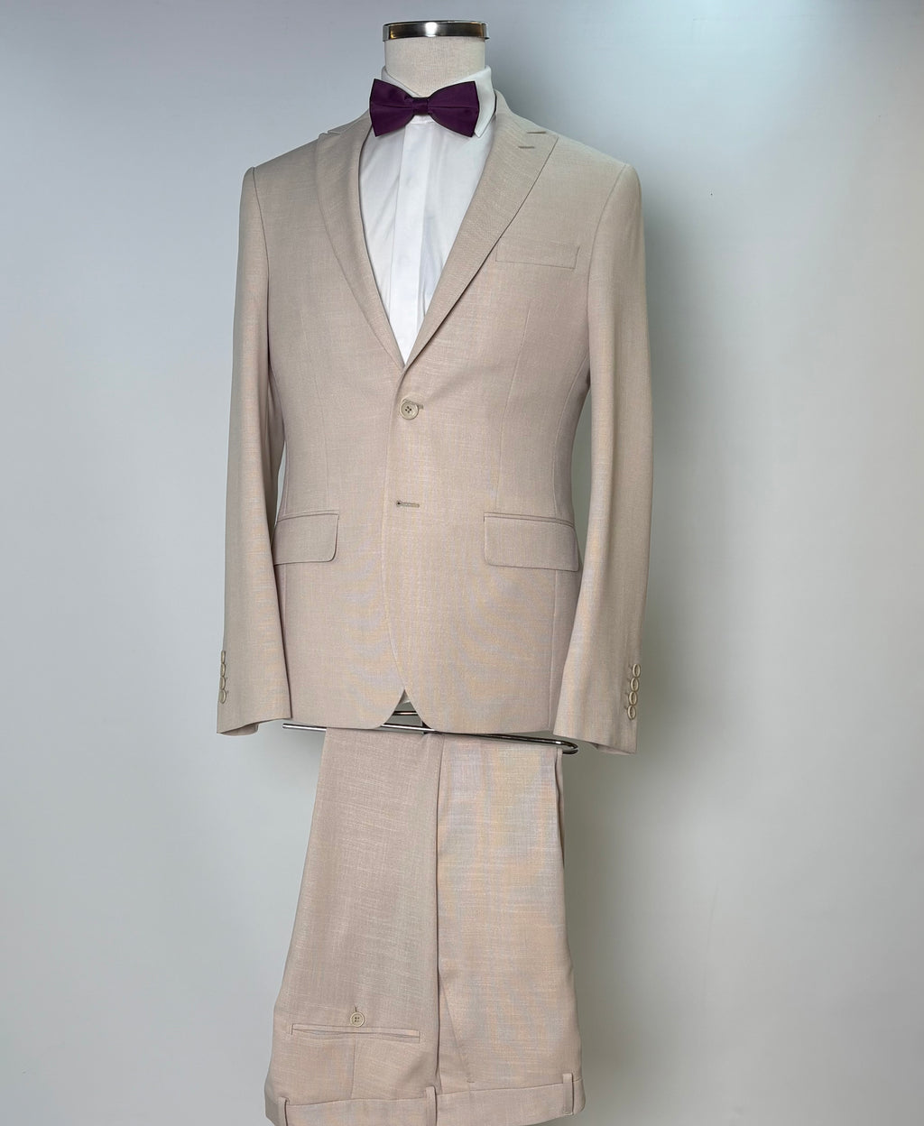 Men’s Slim-Fit Cream Suit